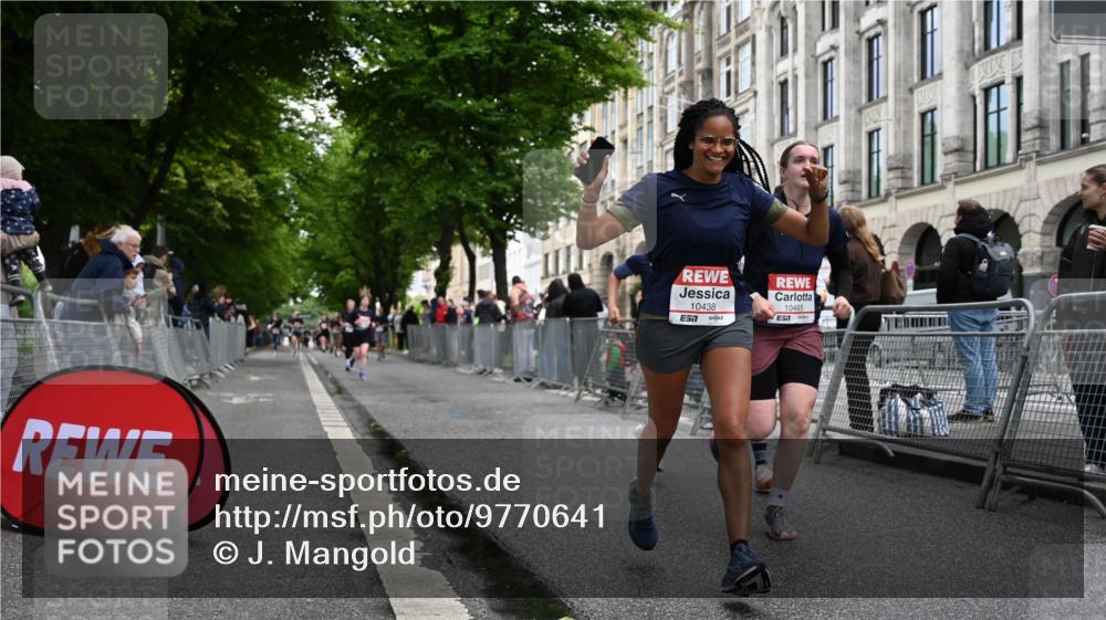 14.06.2026 - REWE Women's Run J. Mangold http://msf.ph/oto/9770641 14.06.2026 09:56:29 Ziel 10399, 10438, 10465, 10781, 10782, 11007, 11312, 11415, 11516 meine-sportfotos.de