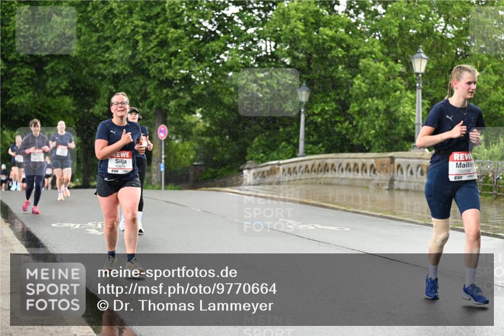 14.06.2026 - REWE Women's Run Dr. Thomas Lammeyer http://msf.ph/oto/9770664 14.06.2026 09:48:21 Laufen 10910, 10588, 57 meine-sportfotos.de