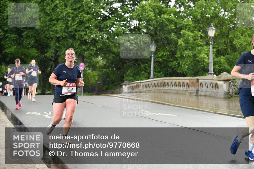 14.06.2026 - REWE Women's Run Dr. Thomas Lammeyer http://msf.ph/oto/9770668 14.06.2026 09:48:21 Laufen 10910, 57 meine-sportfotos.de