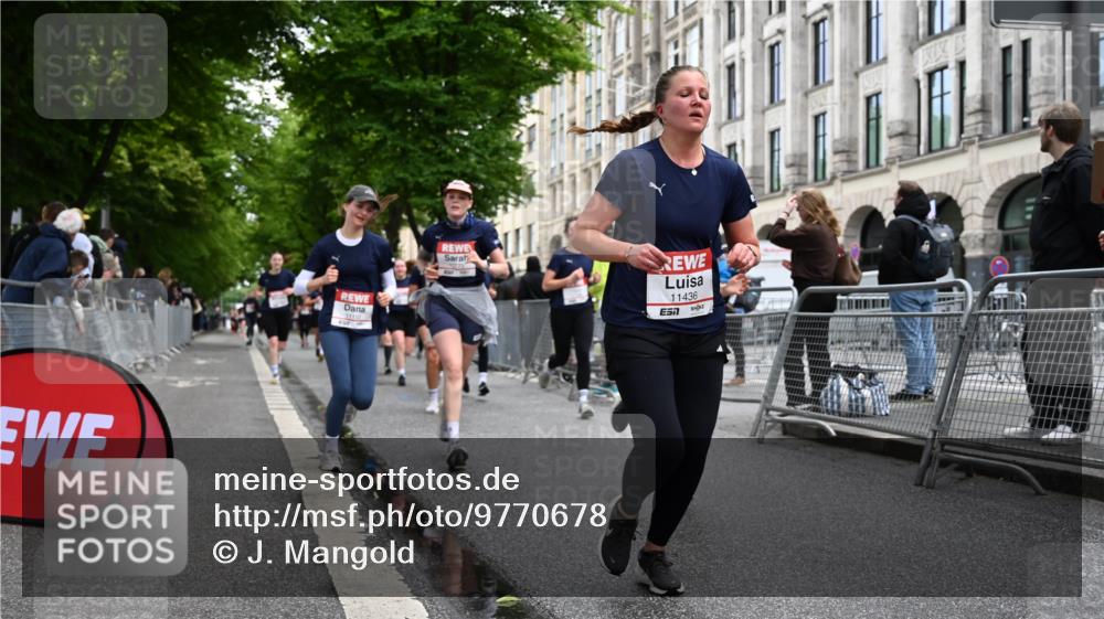 14.06.2026 - REWE Women's Run J. Mangold http://msf.ph/oto/9770678 14.06.2026 09:56:42 Ziel 10167, 10253, 10479, 10740, 10773, 11055, 11132, 11214, 11302, 11344, 11436, 11509, 11535 meine-sportfotos.de