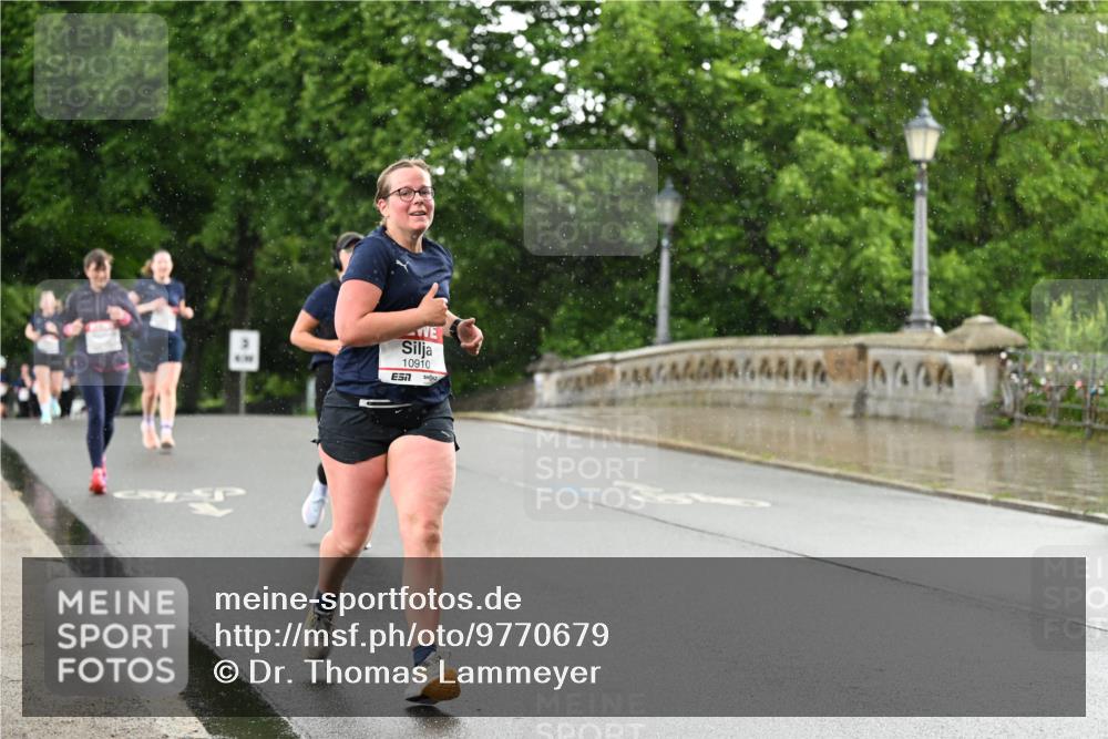 14.06.2026 - REWE Women's Run Dr. Thomas Lammeyer http://msf.ph/oto/9770679 14.06.2026 09:48:22 Laufen 10910, 7 meine-sportfotos.de