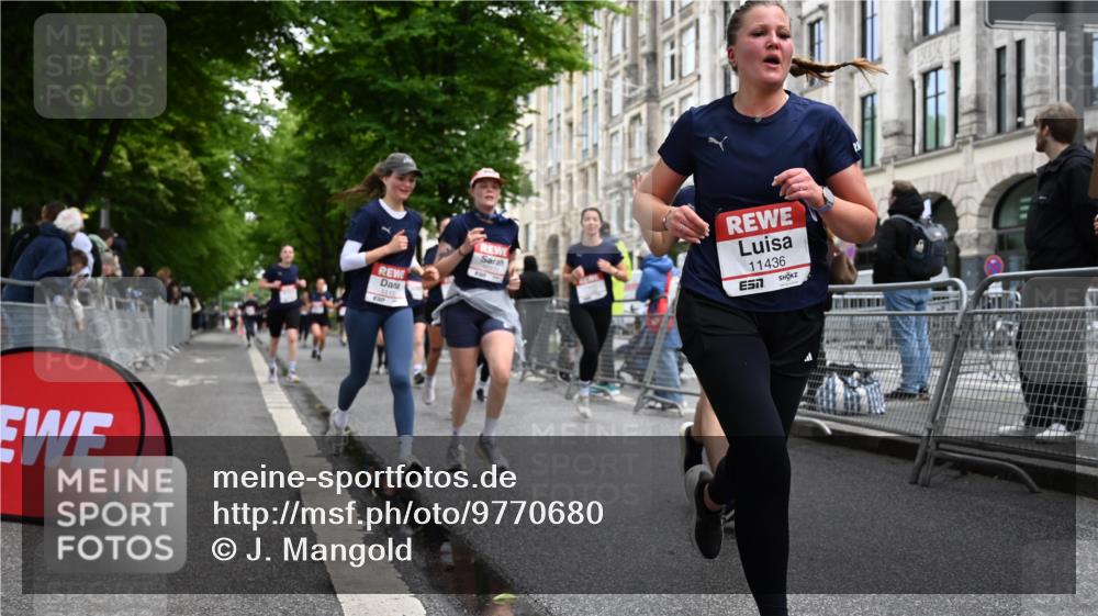 14.06.2026 - REWE Women's Run J. Mangold http://msf.ph/oto/9770680 14.06.2026 09:56:42 Ziel 10167, 10253, 10479, 10740, 10773, 11055, 11132, 11214, 11302, 11344, 11436, 11509, 11535 meine-sportfotos.de