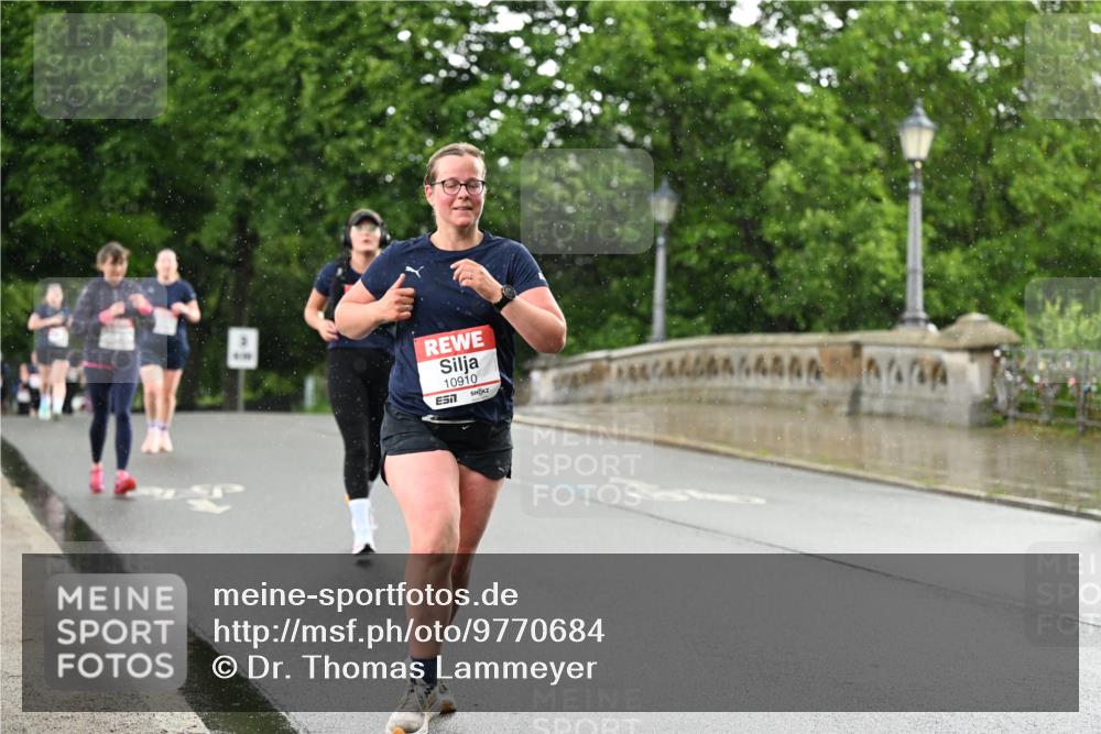14.06.2026 - REWE Women's Run Dr. Thomas Lammeyer http://msf.ph/oto/9770684 14.06.2026 09:48:22 Laufen 619, 10910 meine-sportfotos.de