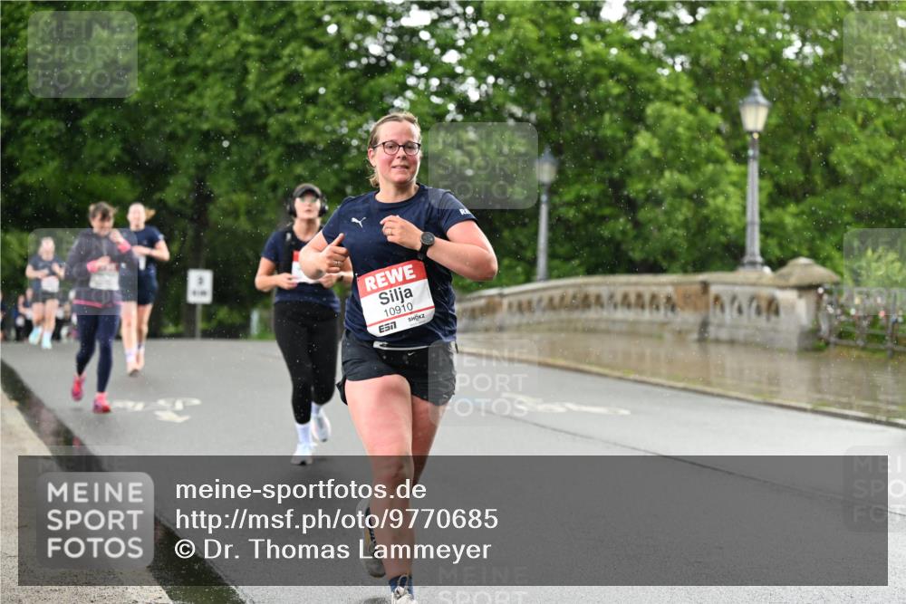 14.06.2026 - REWE Women's Run Dr. Thomas Lammeyer http://msf.ph/oto/9770685 14.06.2026 09:48:22 Laufen 10910, 7 meine-sportfotos.de
