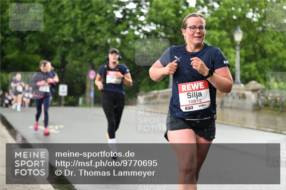 14.06.2026 - REWE Women's Run Dr. Thomas Lammeyer http://msf.ph/oto/9770695 14.06.2026 09:48:23 Laufen 10910, 57 meine-sportfotos.de