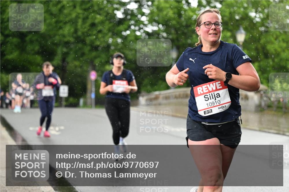 14.06.2026 - REWE Women's Run Dr. Thomas Lammeyer http://msf.ph/oto/9770697 14.06.2026 09:48:23 Laufen 10910 meine-sportfotos.de