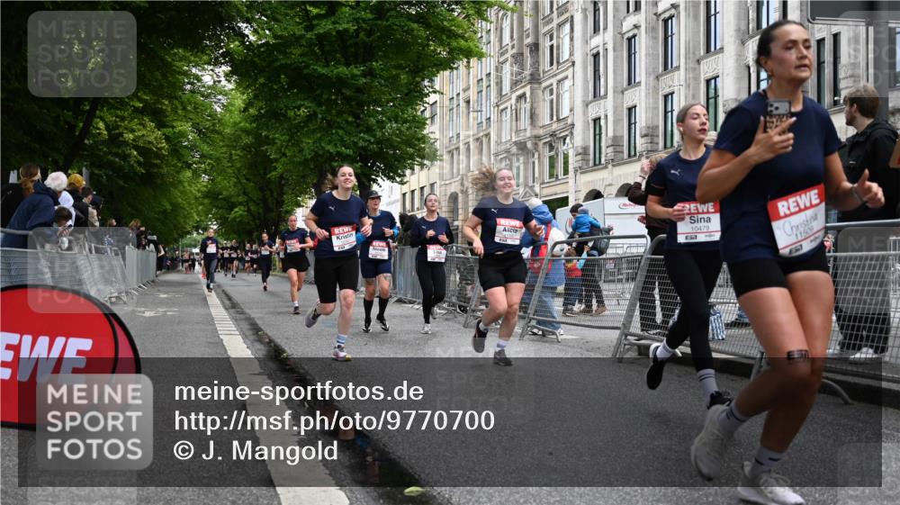14.06.2026 - REWE Women's Run J. Mangold http://msf.ph/oto/9770700 14.06.2026 09:56:44 Ziel 10167, 10253, 10479, 10740, 10773, 10844, 11055, 11132, 11214, 11302, 11344, 11436, 11509, 11535 meine-sportfotos.de