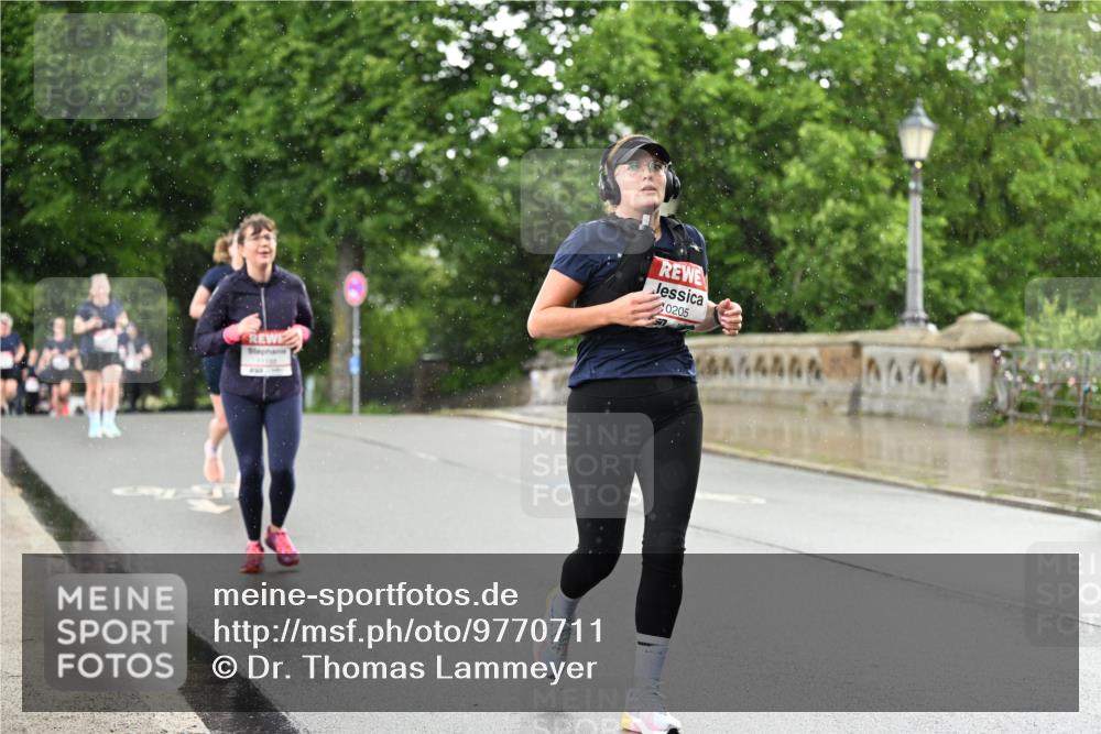 14.06.2026 - REWE Women's Run Dr. Thomas Lammeyer http://msf.ph/oto/9770711 14.06.2026 09:48:24 Laufen 0205 meine-sportfotos.de
