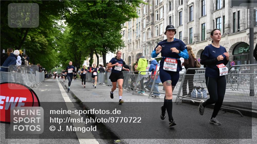 14.06.2026 - REWE Women's Run J. Mangold http://msf.ph/oto/9770722 14.06.2026 09:56:46 Ziel 10167, 10253, 10287, 10463, 10479, 10740, 10773, 10844, 11055, 11132, 11302, 11344, 11509, 11535 meine-sportfotos.de