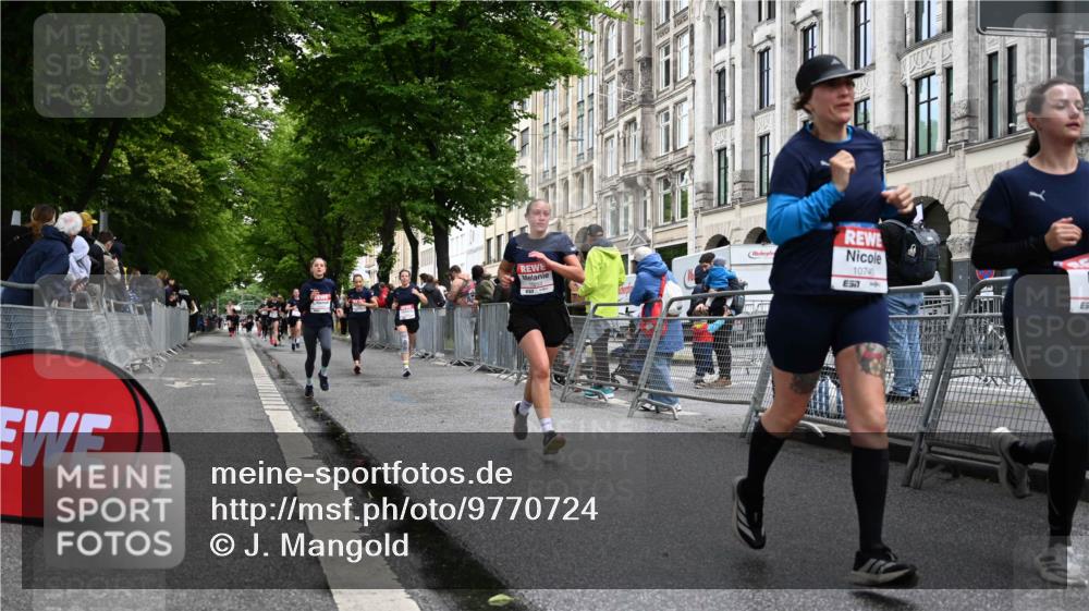 14.06.2026 - REWE Women's Run J. Mangold http://msf.ph/oto/9770724 14.06.2026 09:56:47 Ziel 10167, 10253, 10287, 10463, 10479, 10740, 10844, 11055, 11344, 11509, 11535 meine-sportfotos.de