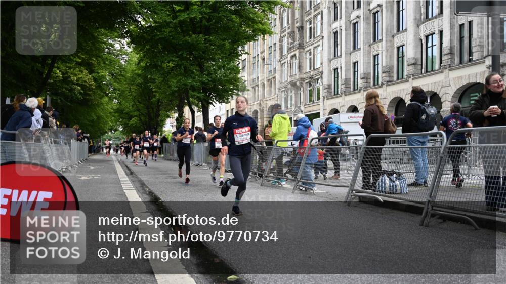 14.06.2026 - REWE Women's Run J. Mangold http://msf.ph/oto/9770734 14.06.2026 09:56:49 Ziel 10131, 10167, 10253, 10287, 10463, 10740, 10844, 11016, 11055, 11344 meine-sportfotos.de