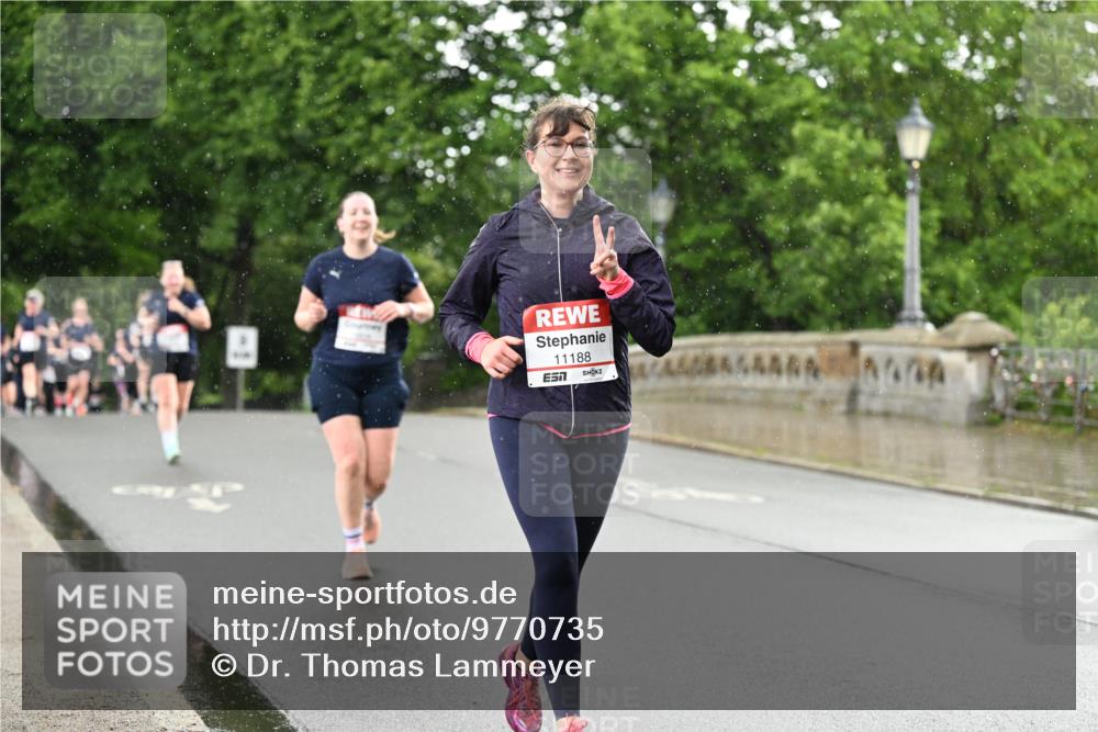 14.06.2026 - REWE Women's Run Dr. Thomas Lammeyer http://msf.ph/oto/9770735 14.06.2026 09:48:26 Laufen 11188, 7 meine-sportfotos.de
