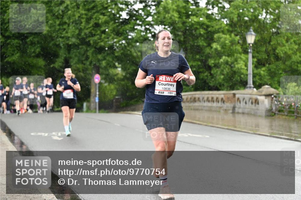 14.06.2026 - REWE Women's Run Dr. Thomas Lammeyer http://msf.ph/oto/9770754 14.06.2026 09:48:27 Laufen 10836, 7 meine-sportfotos.de