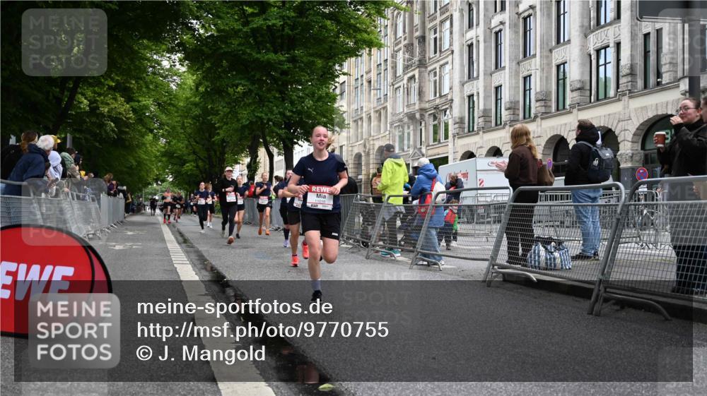 14.06.2026 - REWE Women's Run J. Mangold http://msf.ph/oto/9770755 14.06.2026 09:56:54 Ziel 10131, 10287, 10385, 10463, 10543, 10611, 10835, 10926, 11016 meine-sportfotos.de