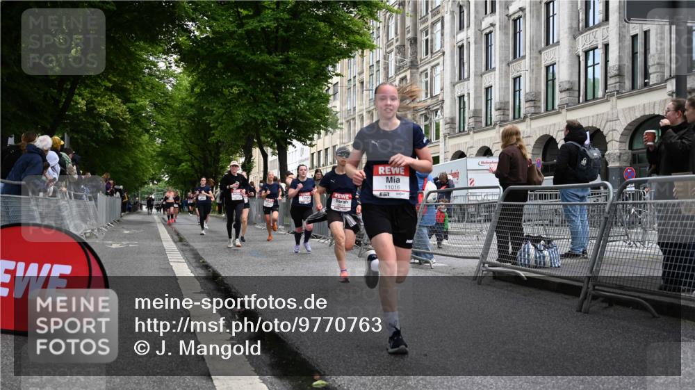 14.06.2026 - REWE Women's Run J. Mangold http://msf.ph/oto/9770763 14.06.2026 09:56:54 Ziel 10131, 10287, 10385, 10463, 10543, 10611, 10835, 10926, 11016 meine-sportfotos.de