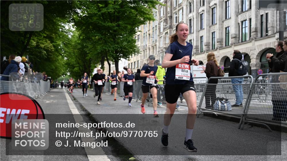 14.06.2026 - REWE Women's Run J. Mangold http://msf.ph/oto/9770765 14.06.2026 09:56:55 Ziel 10131, 10287, 10385, 10463, 10543, 10611, 10835, 10926, 11016 meine-sportfotos.de