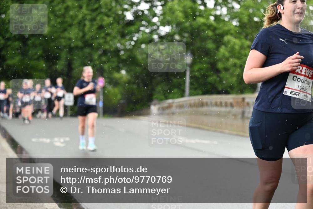 14.06.2026 - REWE Women's Run Dr. Thomas Lammeyer http://msf.ph/oto/9770769 14.06.2026 09:48:28 Laufen 10836 meine-sportfotos.de