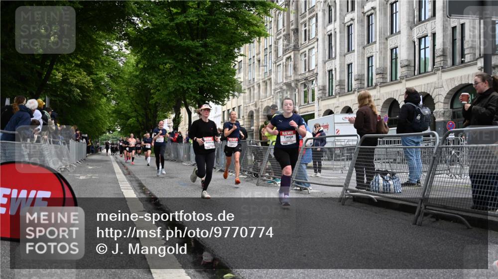 14.06.2026 - REWE Women's Run J. Mangold http://msf.ph/oto/9770774 14.06.2026 09:56:56 Ziel 10131, 10385, 10543, 10611, 10835, 10926, 10976, 11016, 11304 meine-sportfotos.de