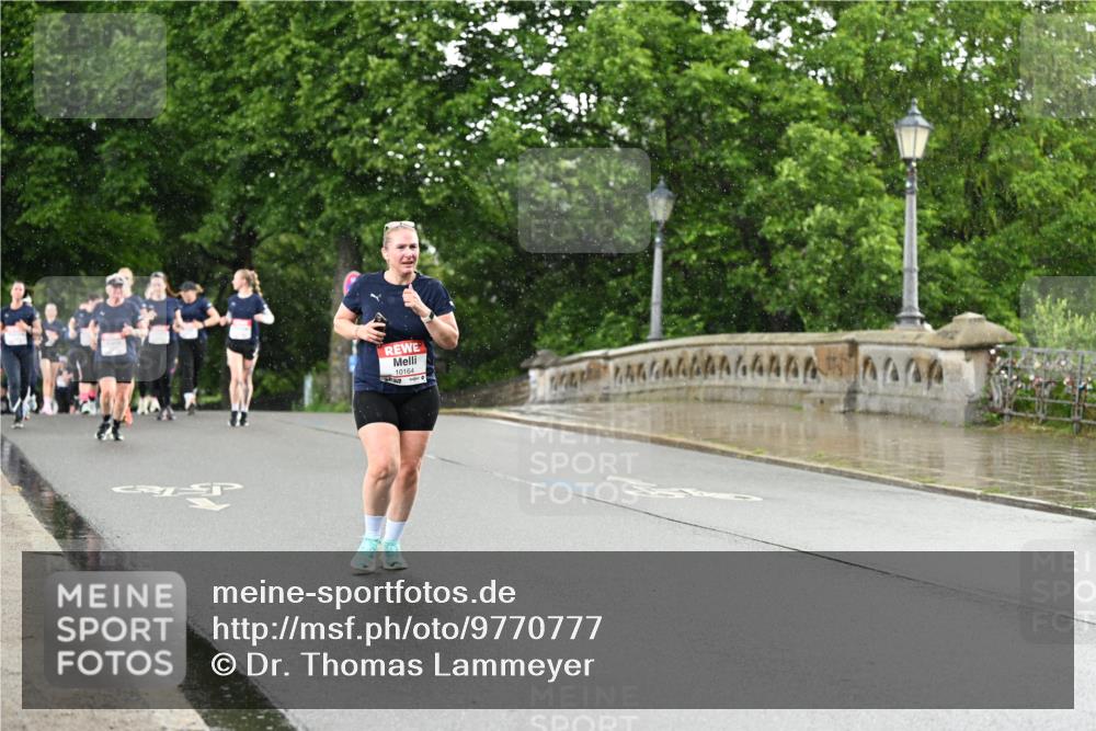 14.06.2026 - REWE Women's Run Dr. Thomas Lammeyer http://msf.ph/oto/9770777 14.06.2026 09:48:29 Laufen 10164 meine-sportfotos.de