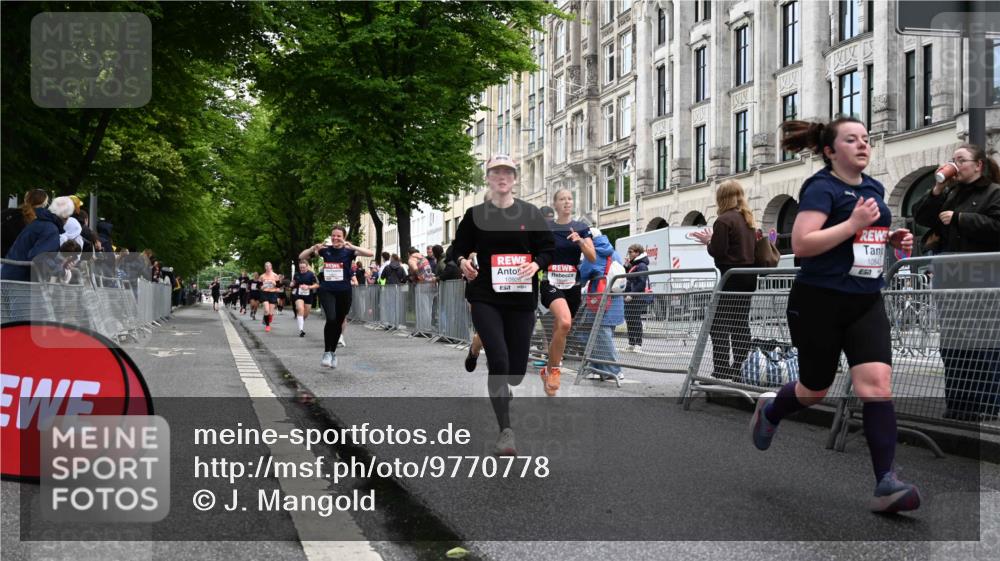 14.06.2026 - REWE Women's Run J. Mangold http://msf.ph/oto/9770778 14.06.2026 09:56:57 Ziel 10131, 10385, 10543, 10611, 10835, 10926, 10976, 11016, 11304 meine-sportfotos.de