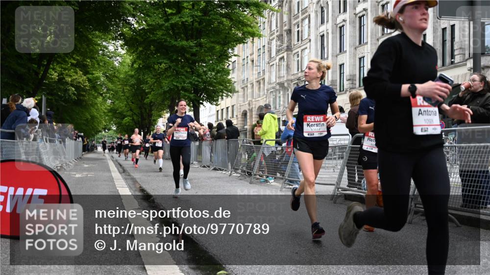 14.06.2026 - REWE Women's Run J. Mangold http://msf.ph/oto/9770789 14.06.2026 09:56:58 Ziel 10131, 10385, 10543, 10611, 10835, 10926, 10976, 11016, 11183, 11304 meine-sportfotos.de