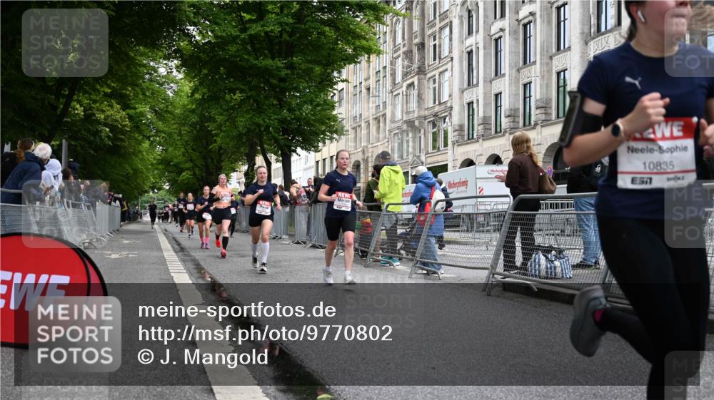 14.06.2026 - REWE Women's Run J. Mangold http://msf.ph/oto/9770802 14.06.2026 09:57:00 Ziel 10075, 10385, 10543, 10611, 10835, 10926, 10976, 11183, 11304 meine-sportfotos.de