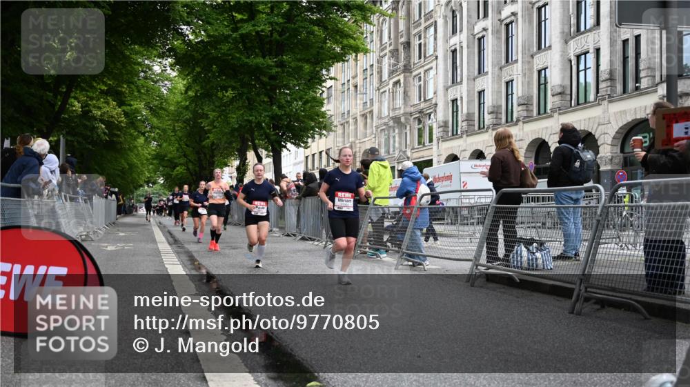 14.06.2026 - REWE Women's Run J. Mangold http://msf.ph/oto/9770805 14.06.2026 09:57:00 Ziel 10075, 10385, 10543, 10611, 10835, 10926, 10976, 11183, 11304 meine-sportfotos.de