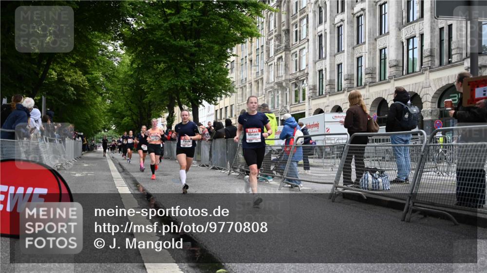 14.06.2026 - REWE Women's Run J. Mangold http://msf.ph/oto/9770808 14.06.2026 09:57:01 Ziel 10075, 10385, 10543, 10611, 10835, 10926, 10976, 11183, 11304 meine-sportfotos.de