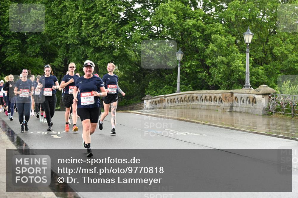 14.06.2026 - REWE Women's Run Dr. Thomas Lammeyer http://msf.ph/oto/9770818 14.06.2026 09:48:33 Laufen 10646, 11036, 11099 meine-sportfotos.de