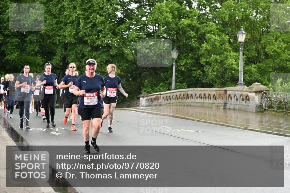 14.06.2026 - REWE Women's Run Dr. Thomas Lammeyer http://msf.ph/oto/9770820 14.06.2026 09:48:34 Laufen 11036, 51 meine-sportfotos.de