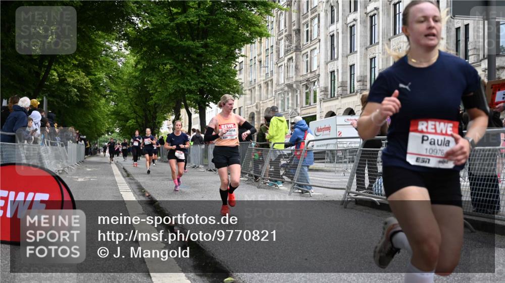 14.06.2026 - REWE Women's Run J. Mangold http://msf.ph/oto/9770821 14.06.2026 09:57:03 Ziel 10075, 10226, 10835, 10901, 10976, 11183, 11304 meine-sportfotos.de