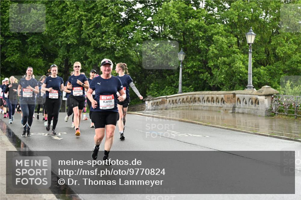 14.06.2026 - REWE Women's Run Dr. Thomas Lammeyer http://msf.ph/oto/9770824 14.06.2026 09:48:34 Laufen 11036, 51 meine-sportfotos.de