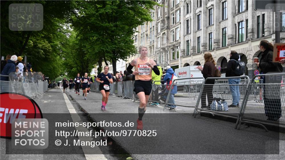 14.06.2026 - REWE Women's Run J. Mangold http://msf.ph/oto/9770825 14.06.2026 09:57:03 Ziel 10075, 10226, 10835, 10901, 10976, 11183, 11304 meine-sportfotos.de