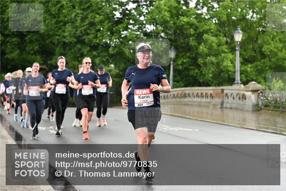 14.06.2026 - REWE Women's Run Dr. Thomas Lammeyer http://msf.ph/oto/9770835 14.06.2026 09:48:35 Laufen 11036, 7 meine-sportfotos.de