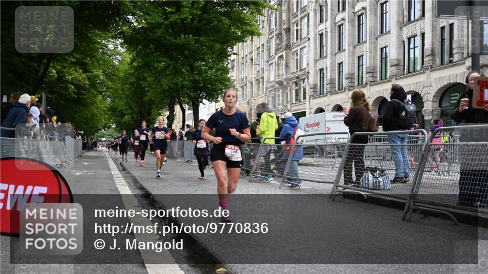 14.06.2026 - REWE Women's Run J. Mangold http://msf.ph/oto/9770836 14.06.2026 09:57:05 Ziel 10075, 10226, 10802, 10901, 10976, 11183, 11262, 11304 meine-sportfotos.de