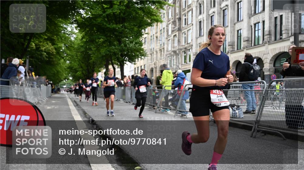 14.06.2026 - REWE Women's Run J. Mangold http://msf.ph/oto/9770841 14.06.2026 09:57:06 Ziel 10075, 10173, 10226, 10802, 10901, 10976, 11183, 11262, 11276, 11304 meine-sportfotos.de
