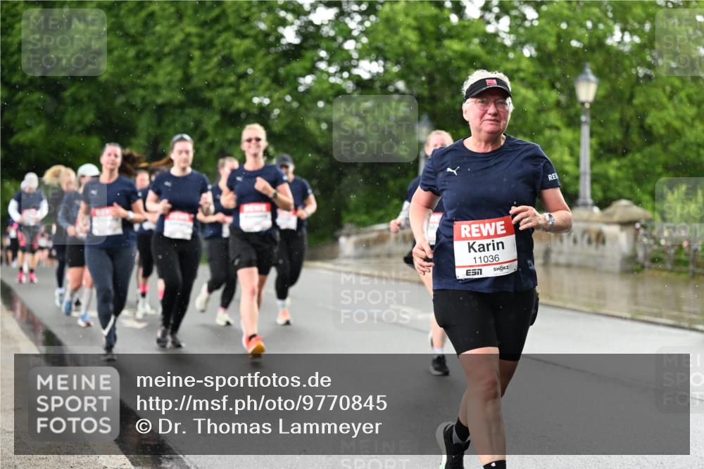 14.06.2026 - REWE Women's Run Dr. Thomas Lammeyer http://msf.ph/oto/9770845 14.06.2026 09:48:35 Laufen 11036 meine-sportfotos.de