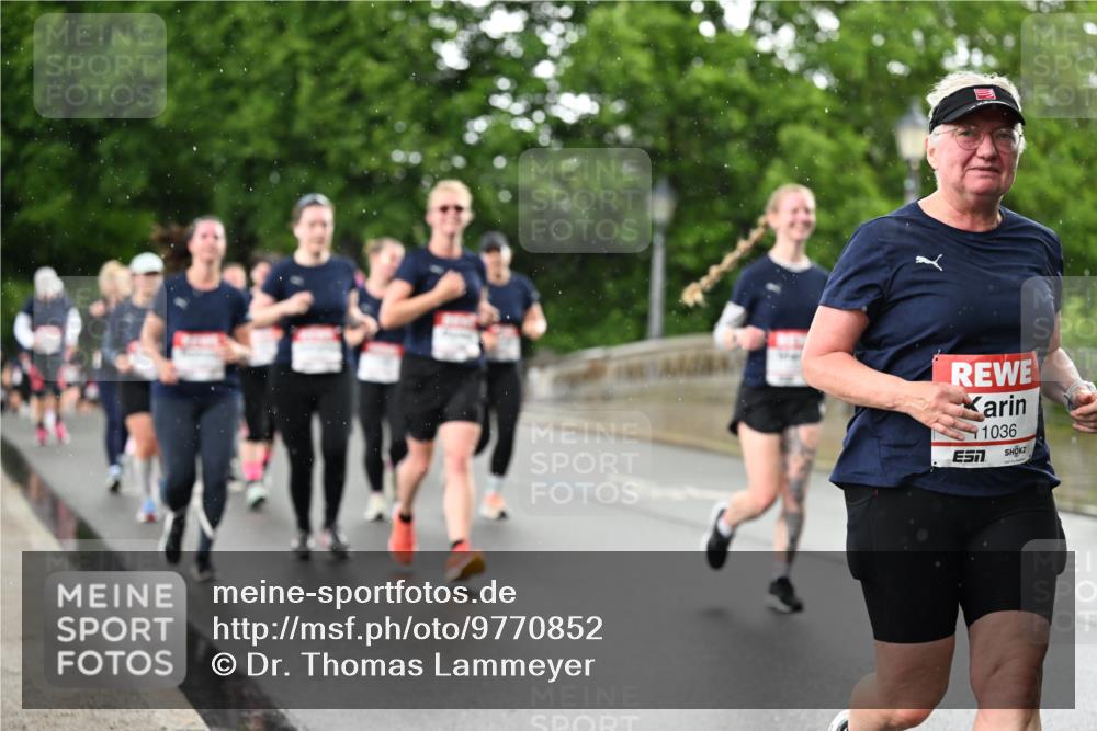 14.06.2026 - REWE Women's Run Dr. Thomas Lammeyer http://msf.ph/oto/9770852 14.06.2026 09:48:36 Laufen 7, 1036 meine-sportfotos.de