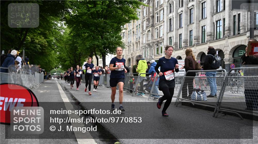 14.06.2026 - REWE Women's Run J. Mangold http://msf.ph/oto/9770853 14.06.2026 09:57:07 Ziel 10075, 10173, 10226, 10802, 10901, 11183, 11262, 11276, 11423 meine-sportfotos.de