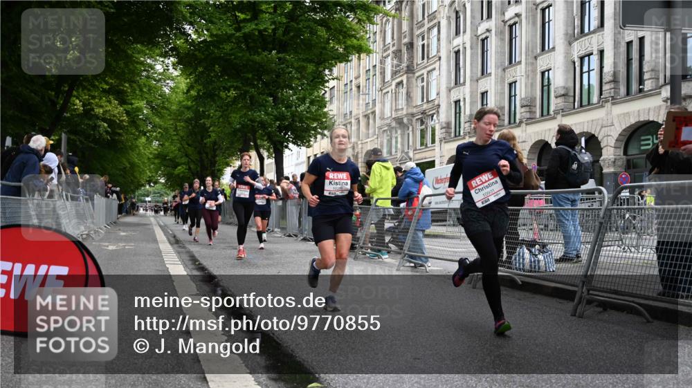14.06.2026 - REWE Women's Run J. Mangold http://msf.ph/oto/9770855 14.06.2026 09:57:08 Ziel 10075, 10173, 10226, 10802, 10901, 11183, 11262, 11276, 11423 meine-sportfotos.de