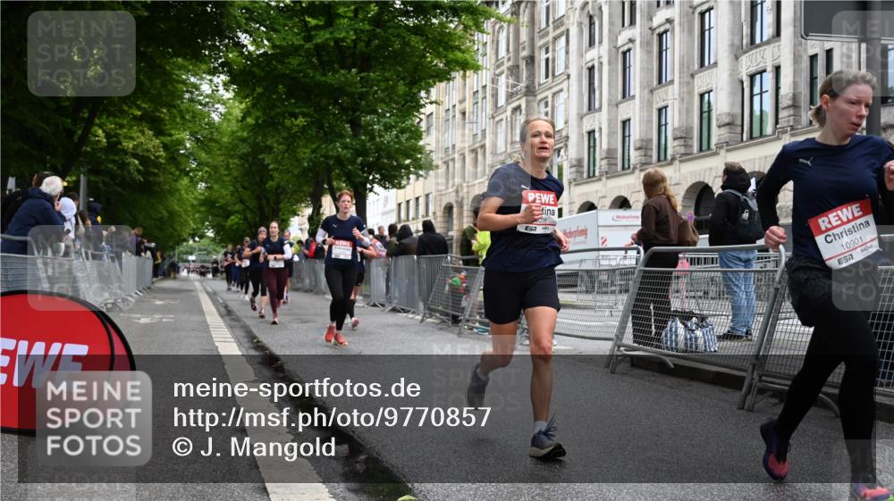 14.06.2026 - REWE Women's Run J. Mangold http://msf.ph/oto/9770857 14.06.2026 09:57:08 Ziel 10075, 10173, 10226, 10802, 10901, 11183, 11262, 11276, 11423 meine-sportfotos.de