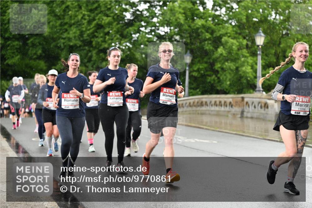 14.06.2026 - REWE Women's Run Dr. Thomas Lammeyer http://msf.ph/oto/9770861 14.06.2026 09:48:37 Laufen 10646, 7, 10538, 7, 11098, 11099 meine-sportfotos.de