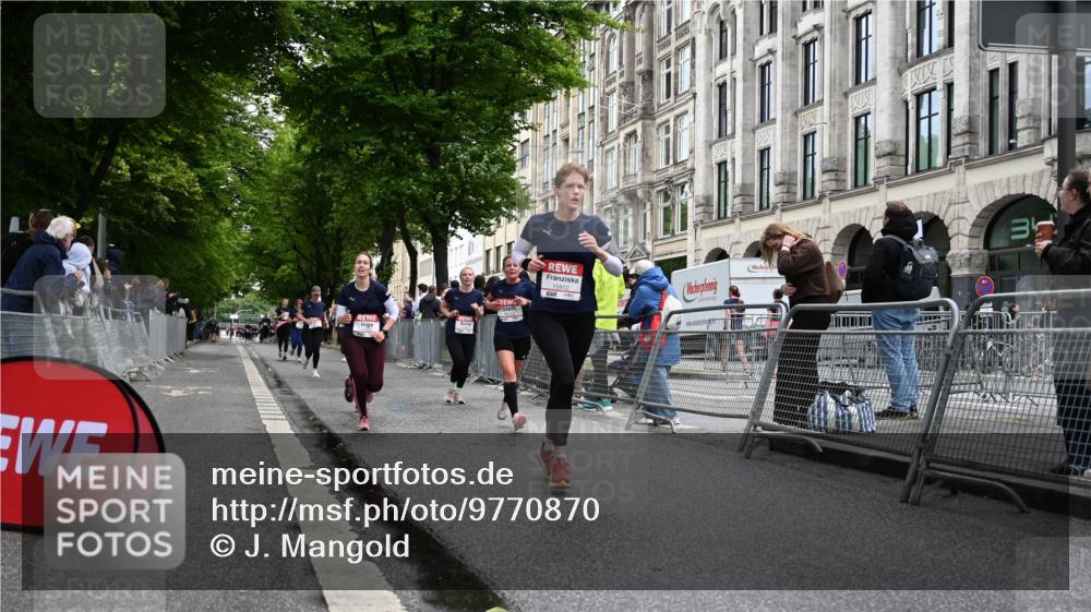 14.06.2026 - REWE Women's Run J. Mangold http://msf.ph/oto/9770870 14.06.2026 09:57:10 Ziel 10075, 10173, 10226, 10310, 10377, 10802, 10901, 11131, 11262, 11276, 11423 meine-sportfotos.de