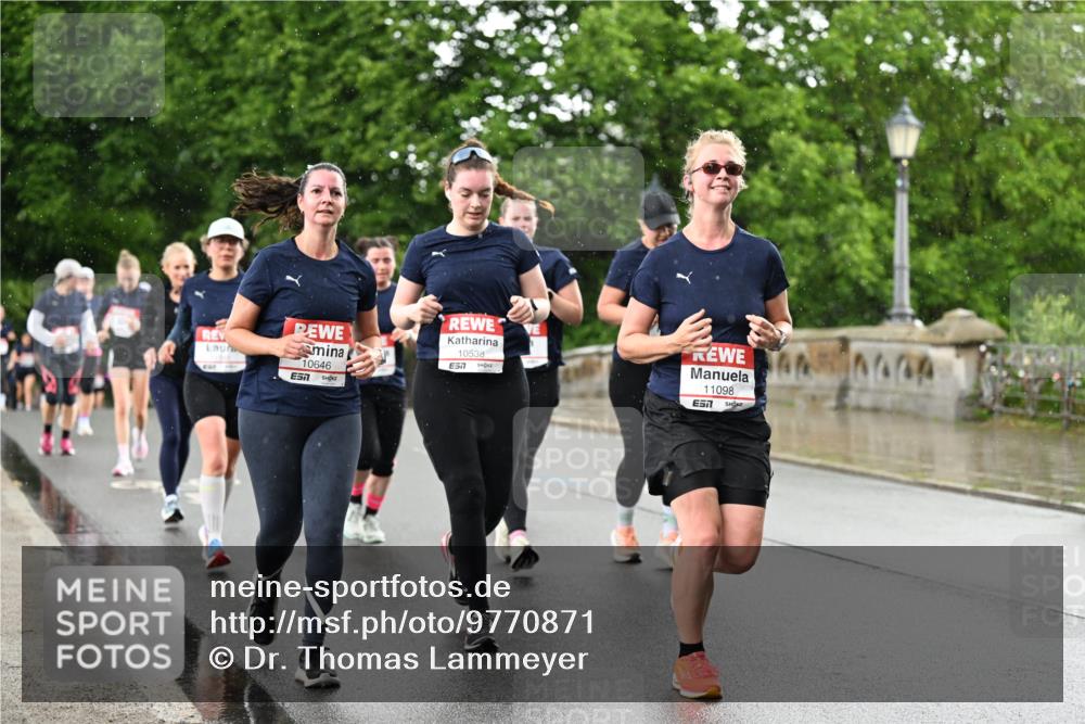 14.06.2026 - REWE Women's Run Dr. Thomas Lammeyer http://msf.ph/oto/9770871 14.06.2026 09:48:37 Laufen 10646, 10538, 7, 11098, 7 meine-sportfotos.de