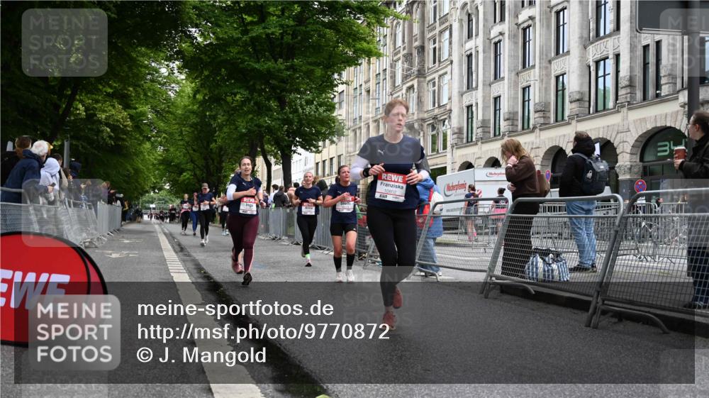 14.06.2026 - REWE Women's Run J. Mangold http://msf.ph/oto/9770872 14.06.2026 09:57:10 Ziel 10075, 10173, 10226, 10310, 10377, 10802, 10901, 11131, 11262, 11276, 11423 meine-sportfotos.de