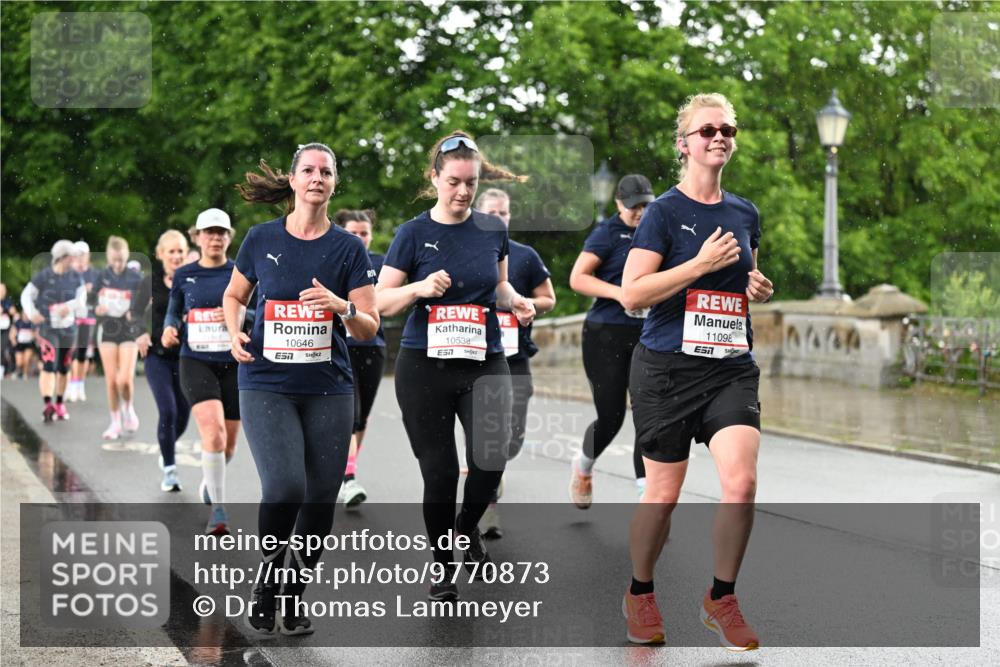 14.06.2026 - REWE Women's Run Dr. Thomas Lammeyer http://msf.ph/oto/9770873 14.06.2026 09:48:37 Laufen 10646, 10538, 7, 11098, 7, 2229 meine-sportfotos.de