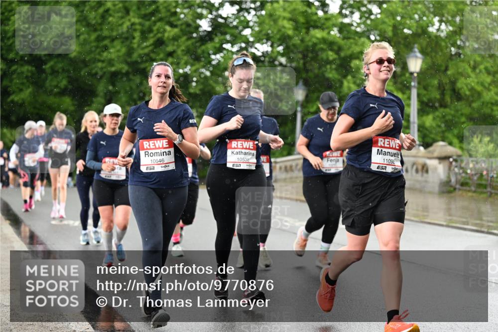 14.06.2026 - REWE Women's Run Dr. Thomas Lammeyer http://msf.ph/oto/9770876 14.06.2026 09:48:37 Laufen 10646, 7, 10538, 7, 11098 meine-sportfotos.de