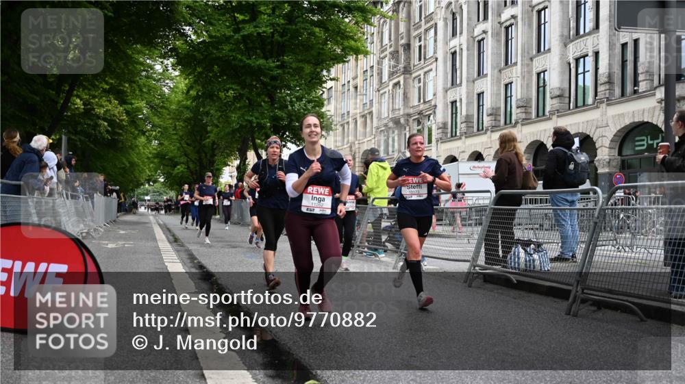 14.06.2026 - REWE Women's Run J. Mangold http://msf.ph/oto/9770882 14.06.2026 09:57:11 Ziel 10173, 10226, 10310, 10377, 10802, 10901, 11131, 11262, 11276, 11423 meine-sportfotos.de