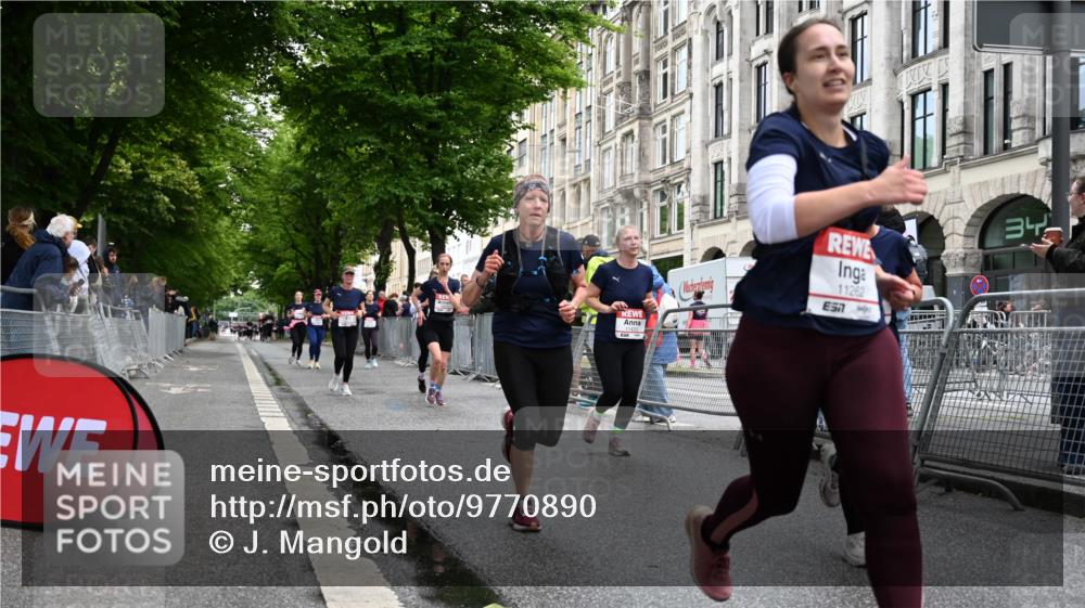14.06.2026 - REWE Women's Run J. Mangold http://msf.ph/oto/9770890 14.06.2026 09:57:12 Ziel 10173, 10226, 10310, 10377, 10802, 10901, 11131, 11262, 11276, 11423 meine-sportfotos.de