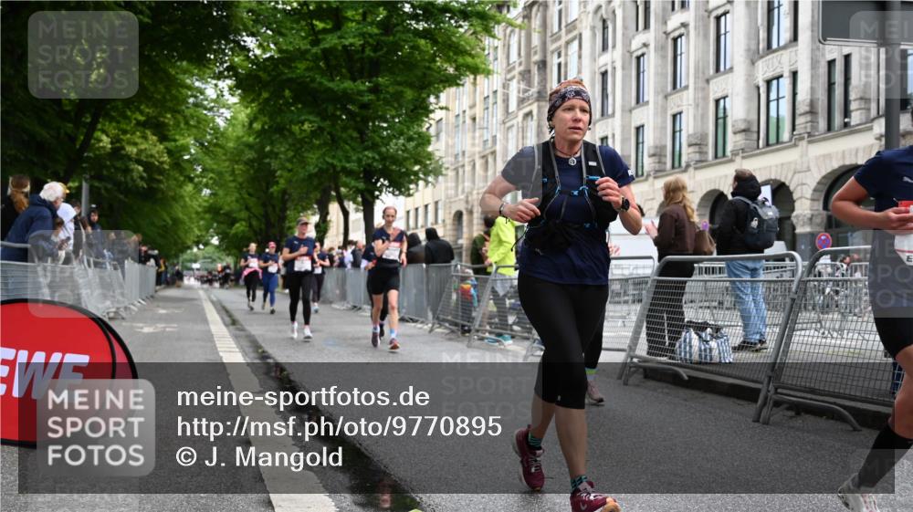14.06.2026 - REWE Women's Run J. Mangold http://msf.ph/oto/9770895 14.06.2026 09:57:12 Ziel 10173, 10226, 10310, 10377, 10802, 10901, 11131, 11262, 11276, 11423 meine-sportfotos.de